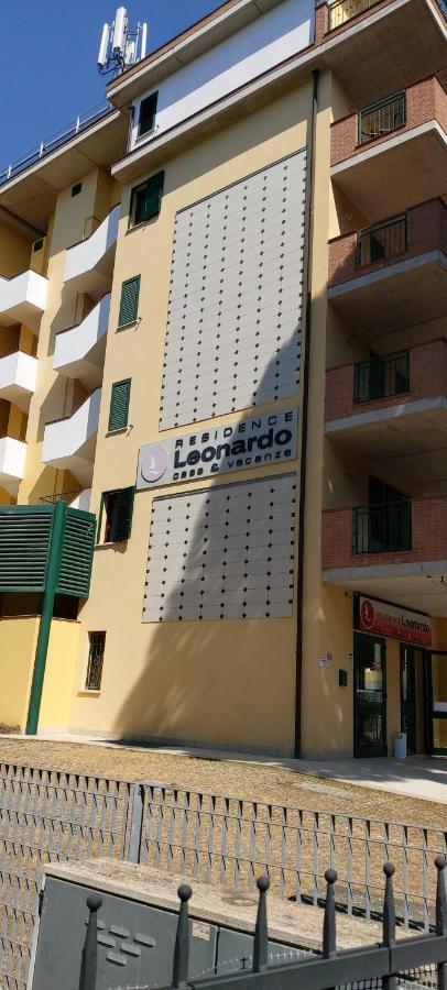 Residence Leonardo Lido di Spina Exterior foto